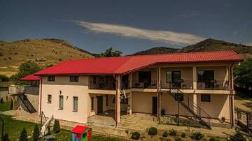 Фотографии Проживание в семье Casa Haralambie г. Greci (Румыния) №1 Фото Проживание в семье Casa Haralambie г. Greci 1