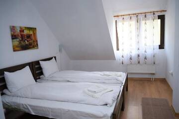Фото номера Двухместный номер с 1 кроватью и видом на горы Отель RELAX г. Greci 12